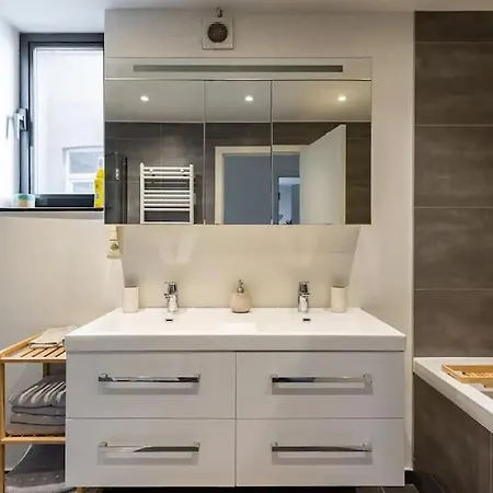 Apartment Private Penthouse With Unique View - *