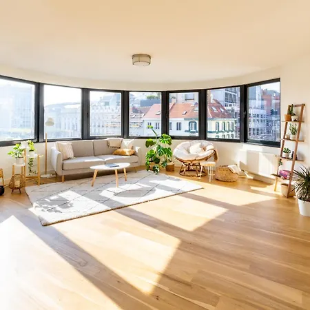Private Penthouse With Unique View - Apartment